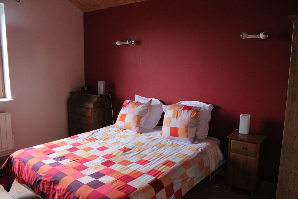 Bed and Breakfast Ferme De La Corbette Cluny Exterior foto